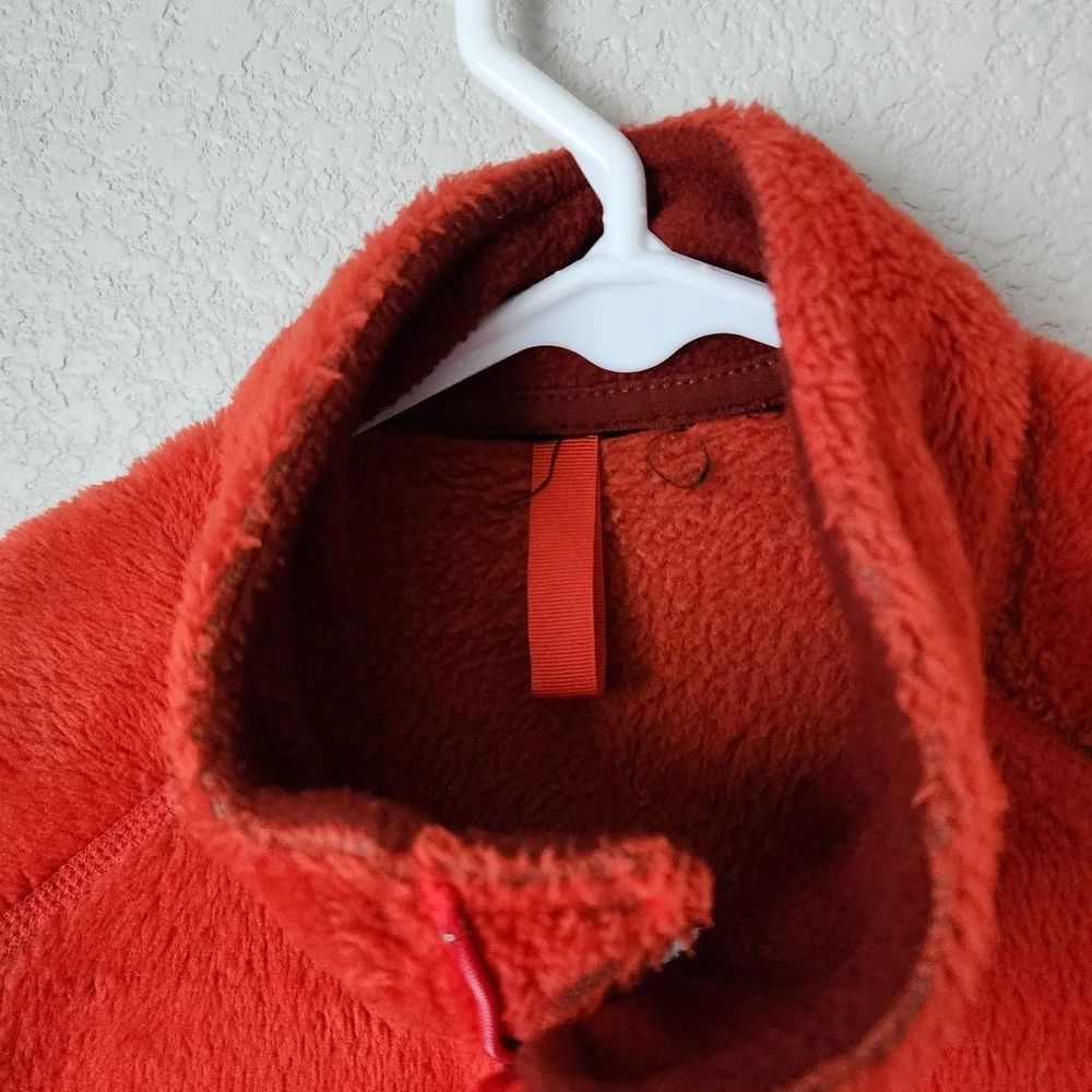 PATAGONIA Regulator‎ Fleece Vest in orange full zip